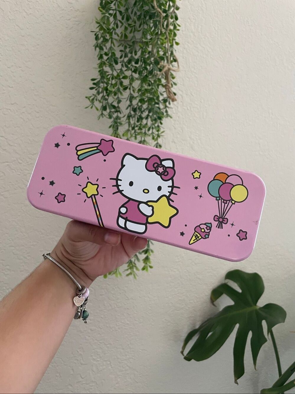 Hello Kitty Sanrio Pencil Case Tin Metal Travel Case Pink Stationery